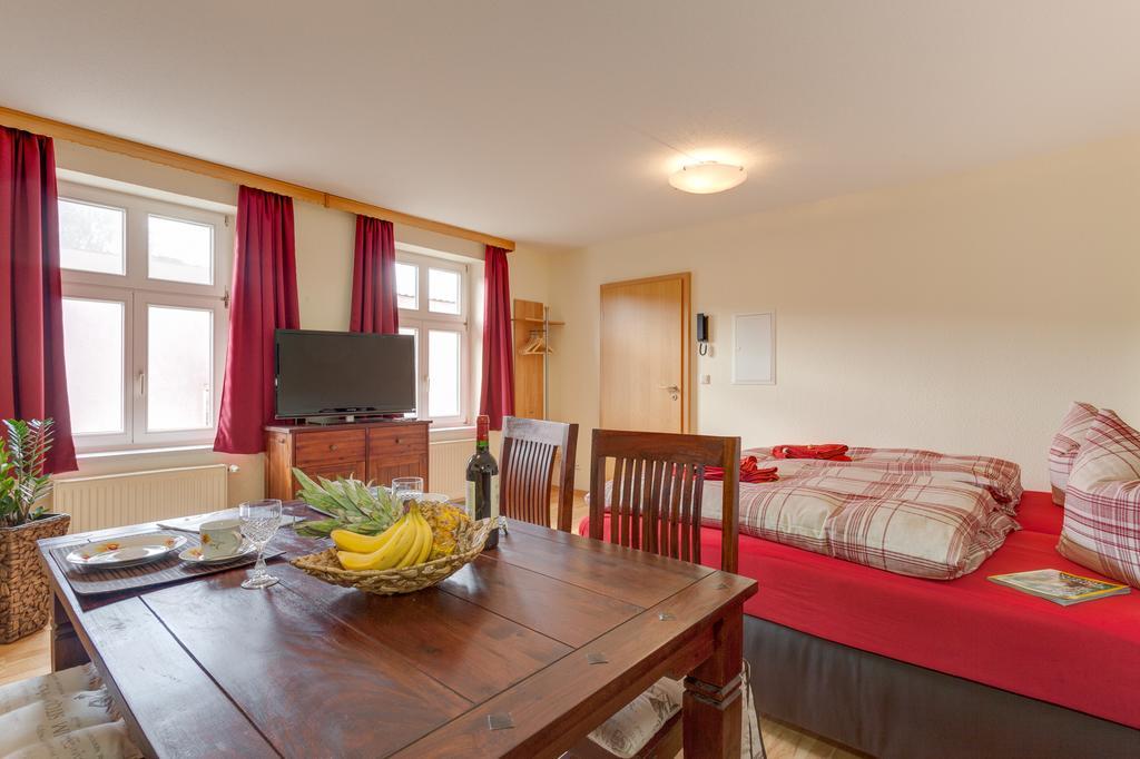 Altstadt Ferienwohnung 诺伊鲁平 外观 照片